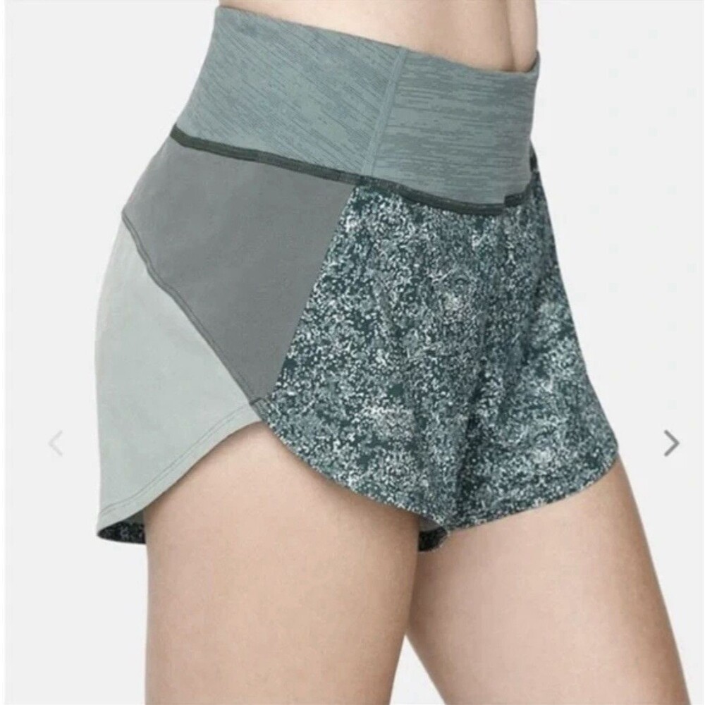 Outdoor Voices Hudson Short Size XS Green Pebbled Forest.